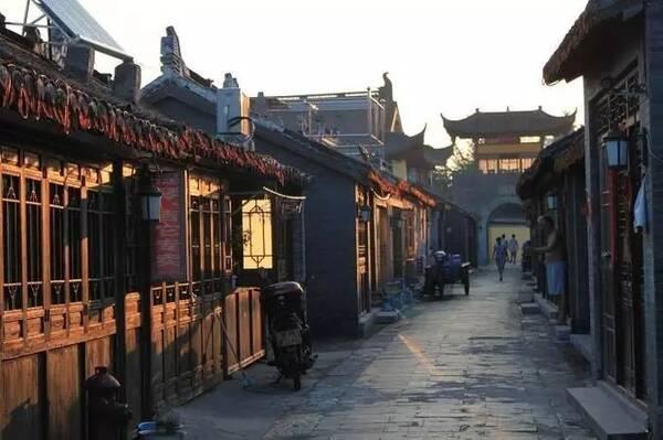 网络赋能春运，科技之光温暖回家路